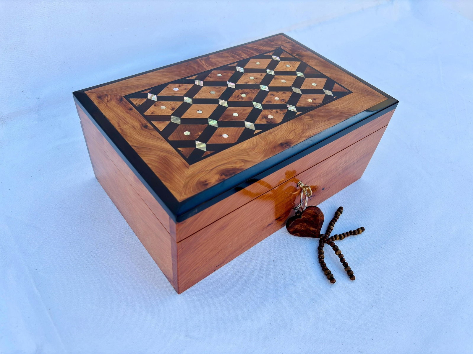 Lockable Thuya Burl Wood Jewelry Box – 12 × 8" - 3