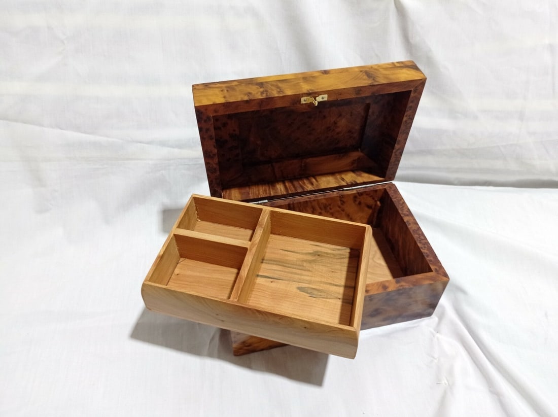 Lockable Thuya Burl Wood Jewelry Box – 9.25" × 6" - 6