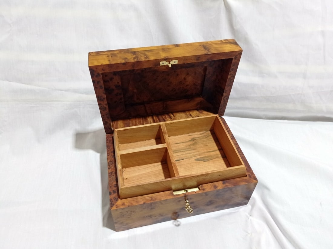 Lockable Thuya Burl Wood Jewelry Box – 9.25" × 6" - 7