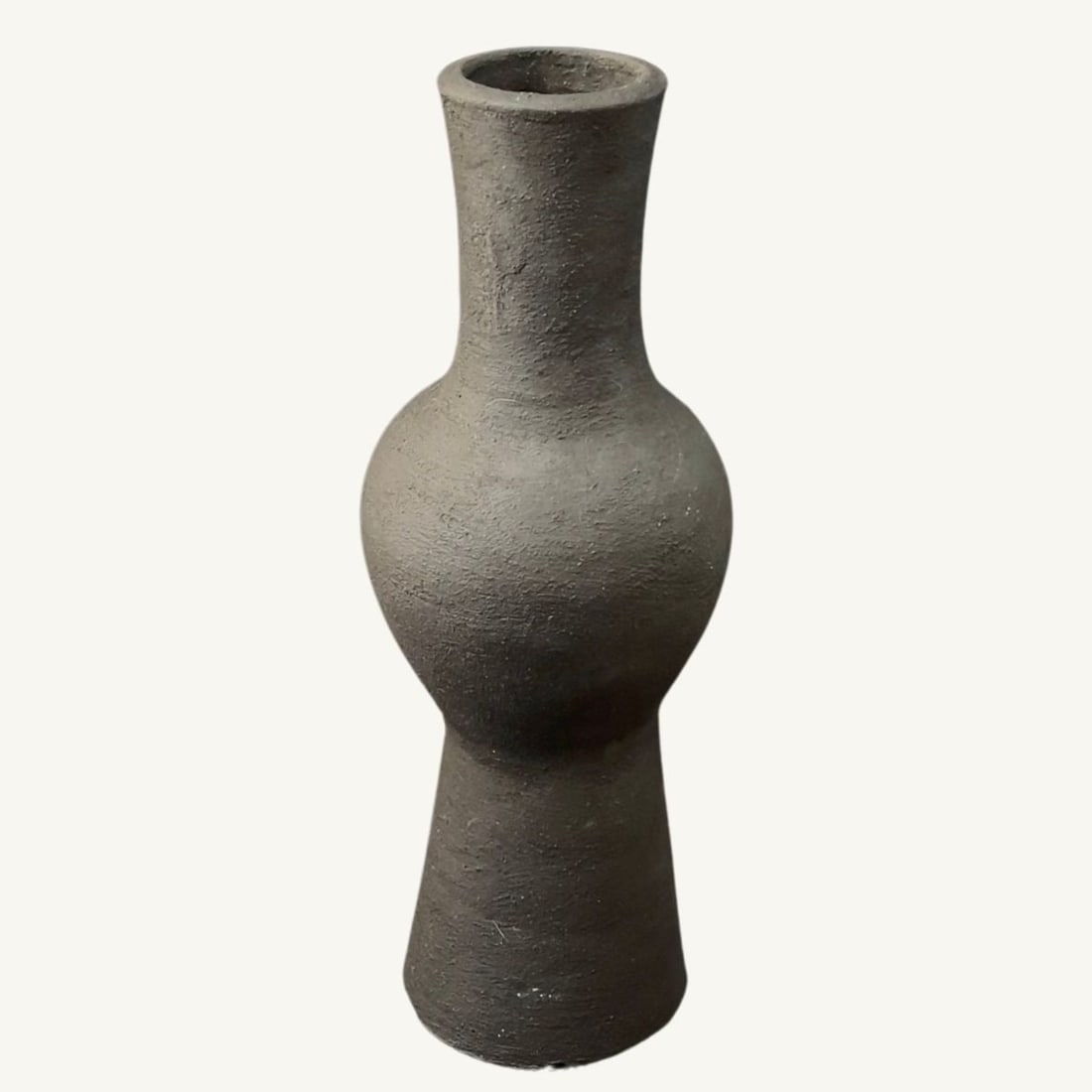 Handmade Modern Organic Terracotta Vase: Tanirt Handmade terracotta modern organic vase is a carefully crafted piece combining practical function with a distinctive, timeless design. Ideal for personal use, gifting, or adding a refined decor