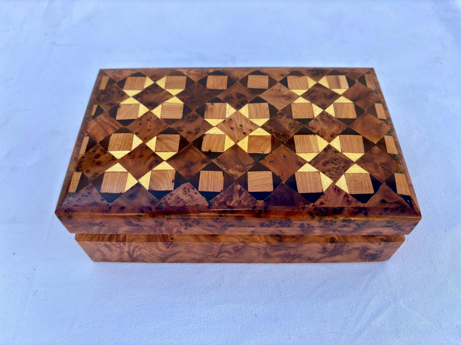 Lockable Thuya Burl Wood Jewelry Box – 8 × 5" - 3