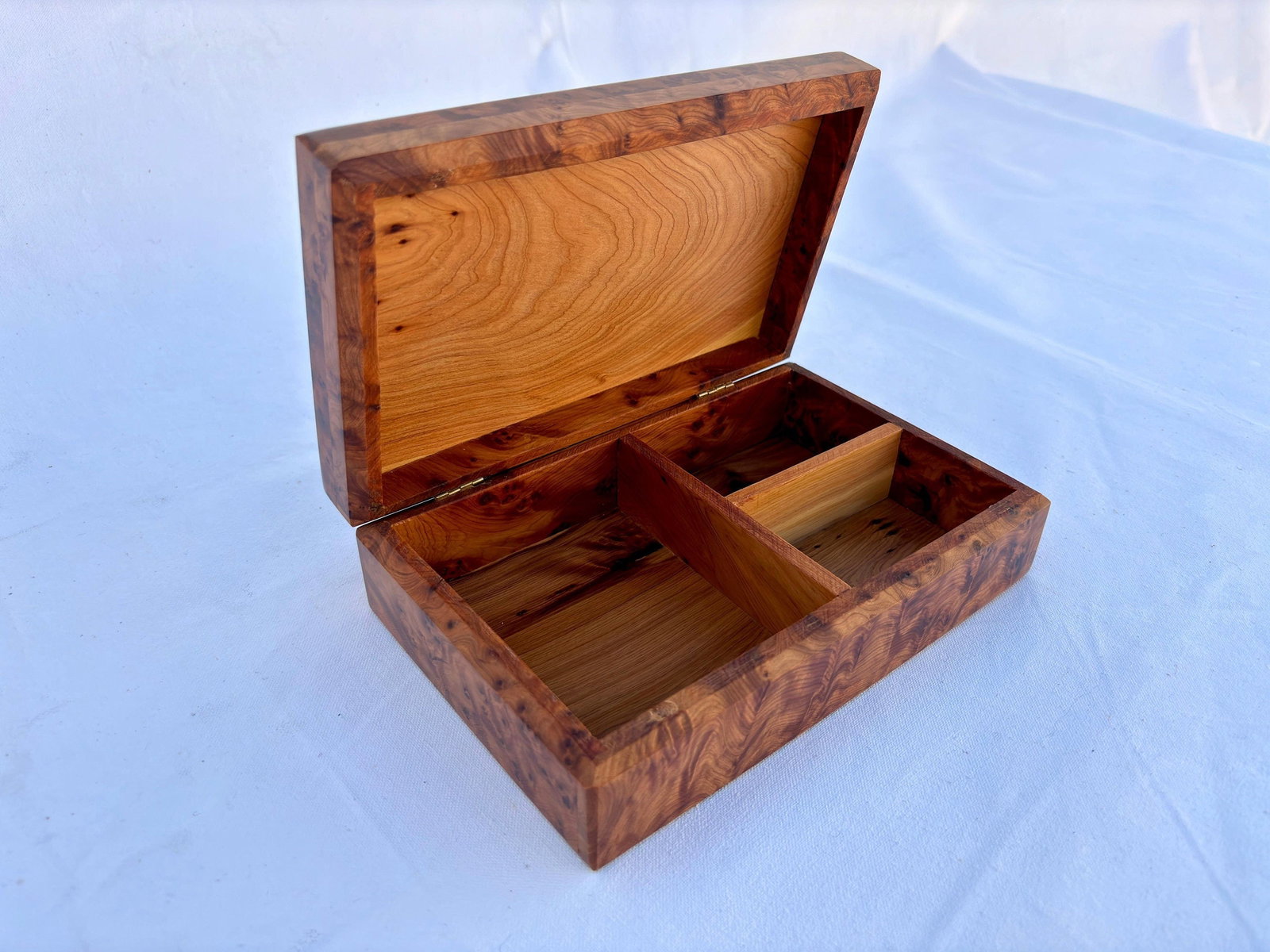 Lockable Thuya Burl Wood Jewelry Box – 8 × 5" - 4