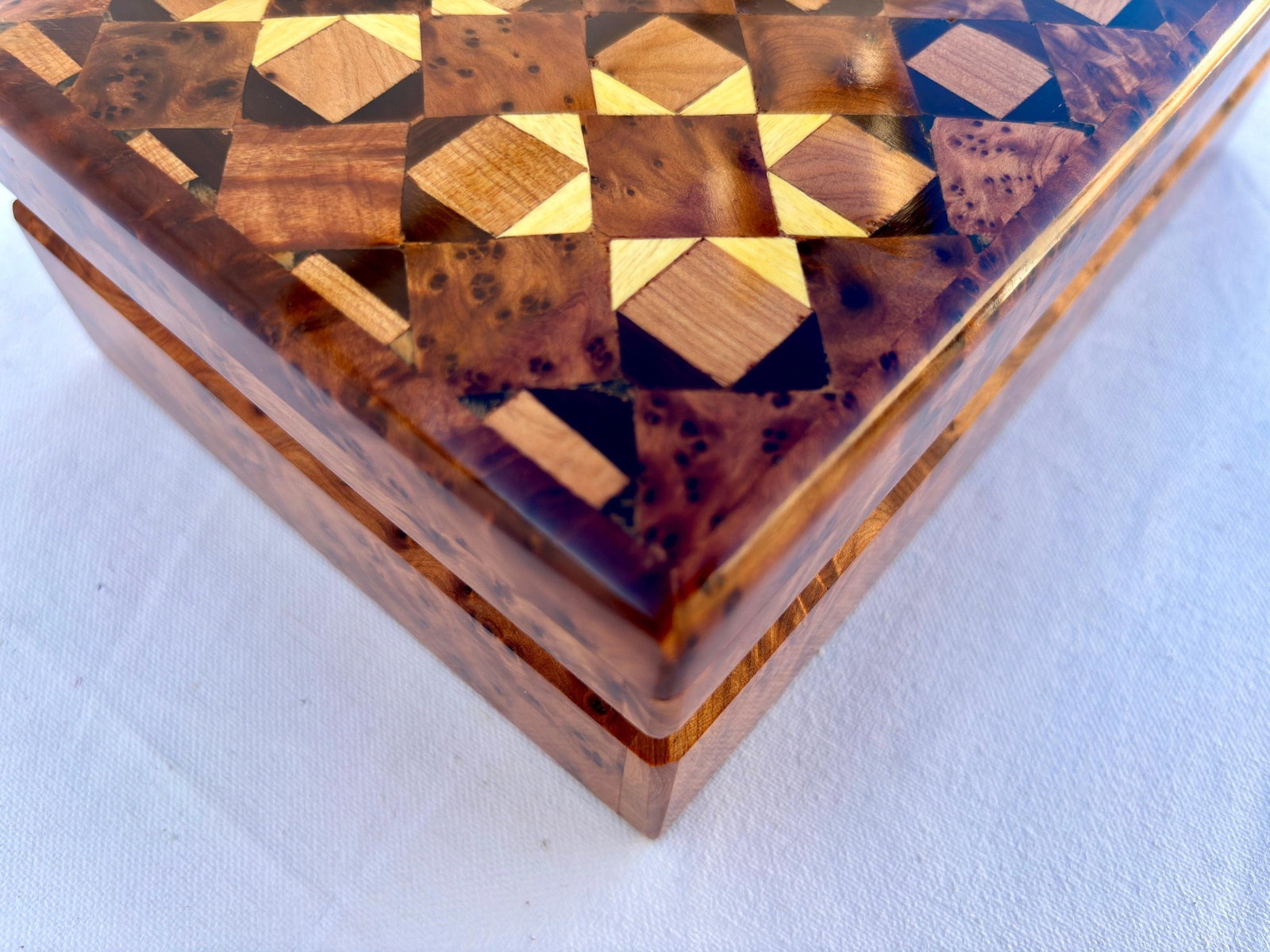 Lockable Thuya Burl Wood Jewelry Box – 8 × 5" - 7