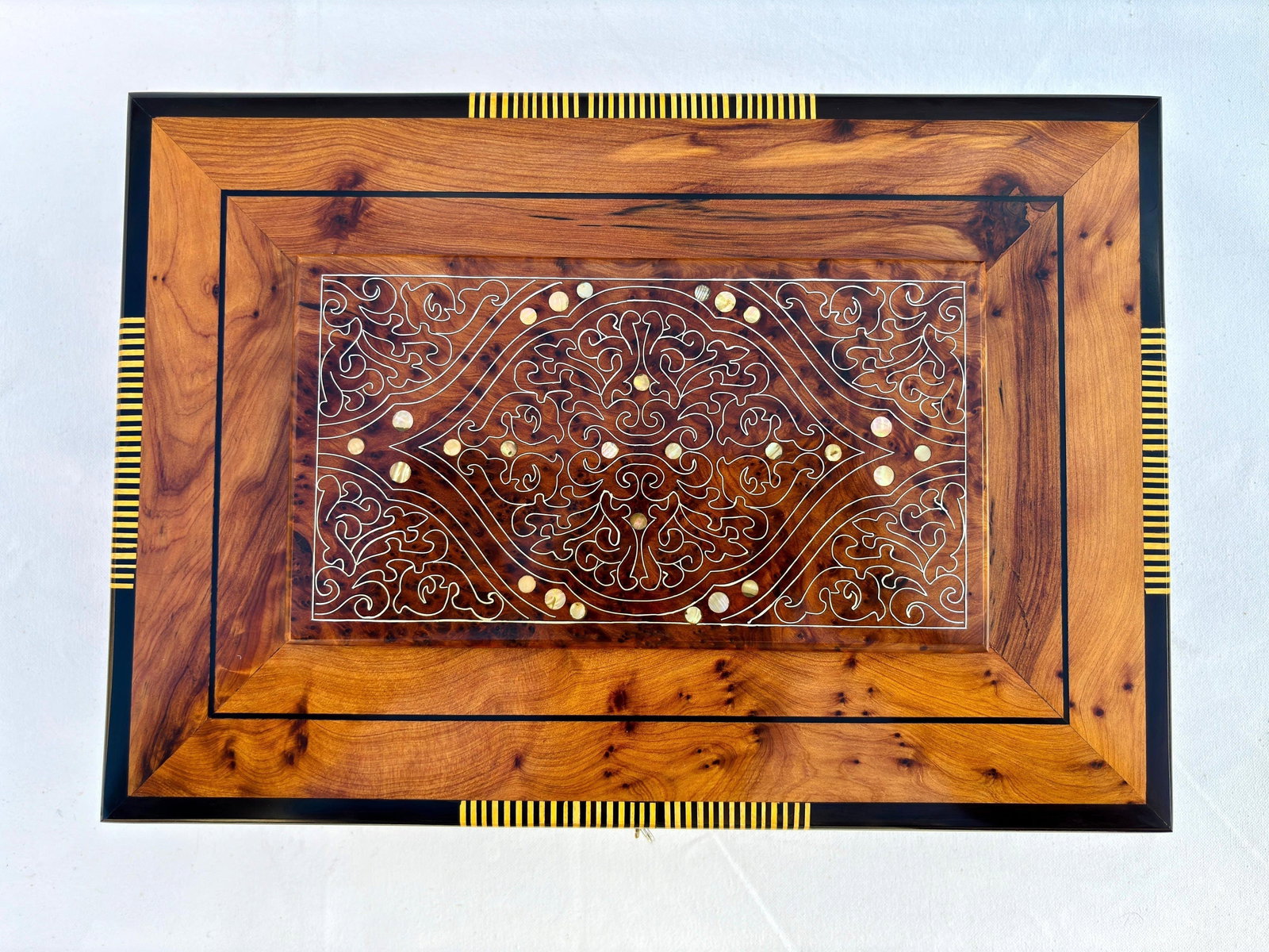 Lockable Thuya Burl Wood Jewelry Box – 13 × 9" - 4