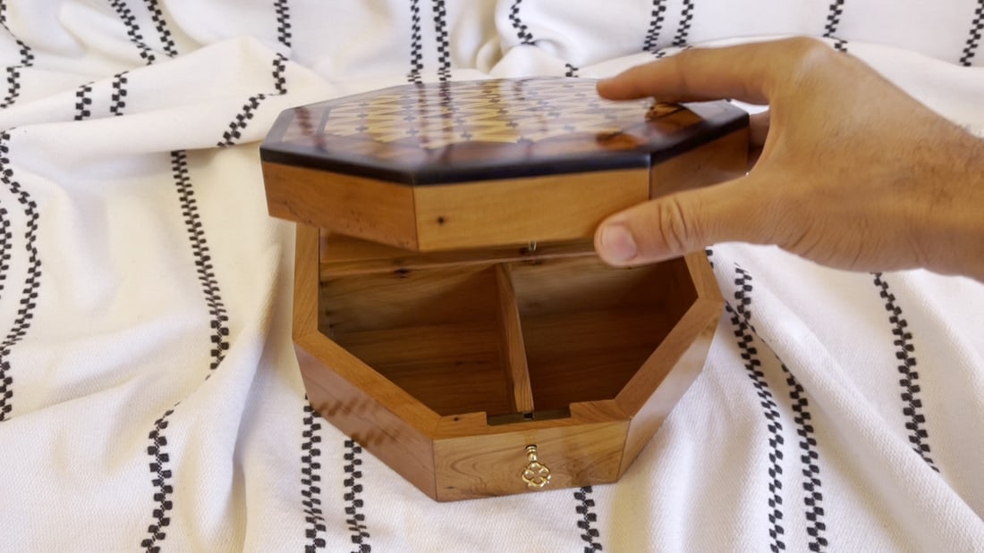 Lockable Inlaid Thuya Burl Wood Jewelry Box – 8.6" × 8.6" × 3.5" - 2