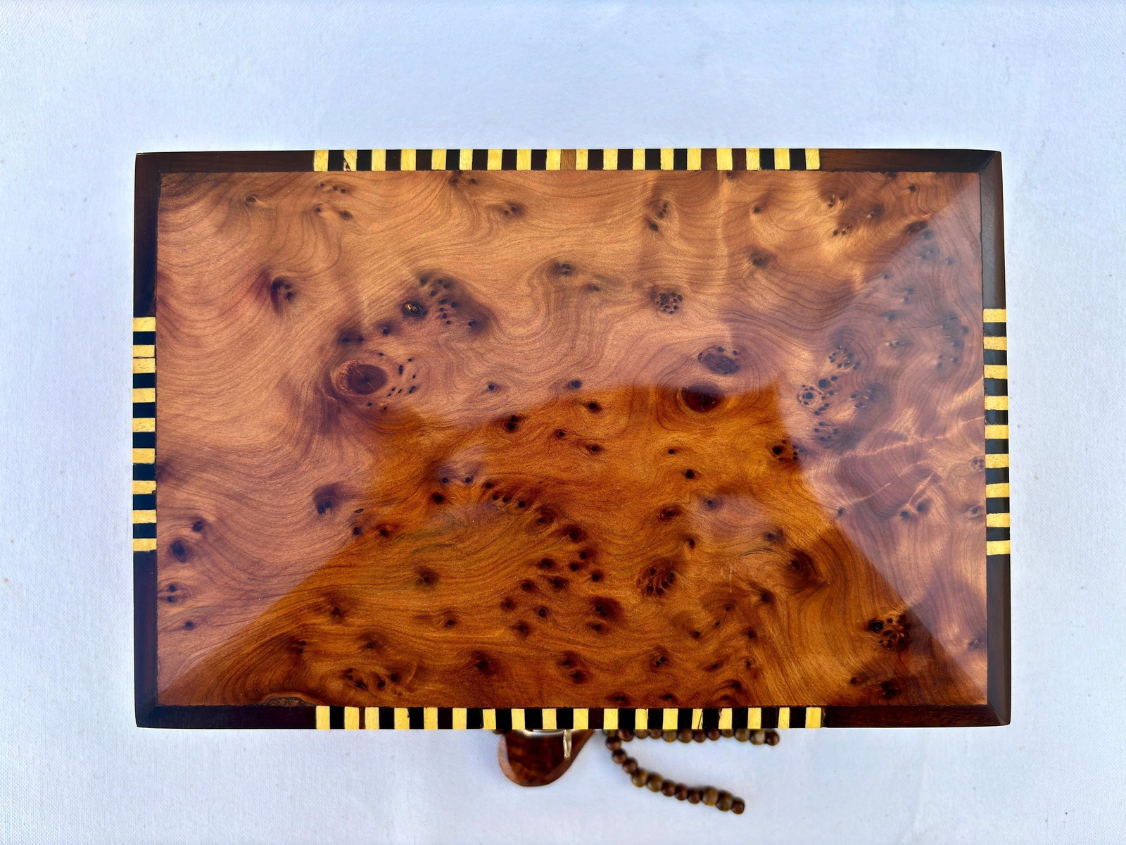Lockable Thuya Burl Wood Jewelry Box – 9 × 6" - 3