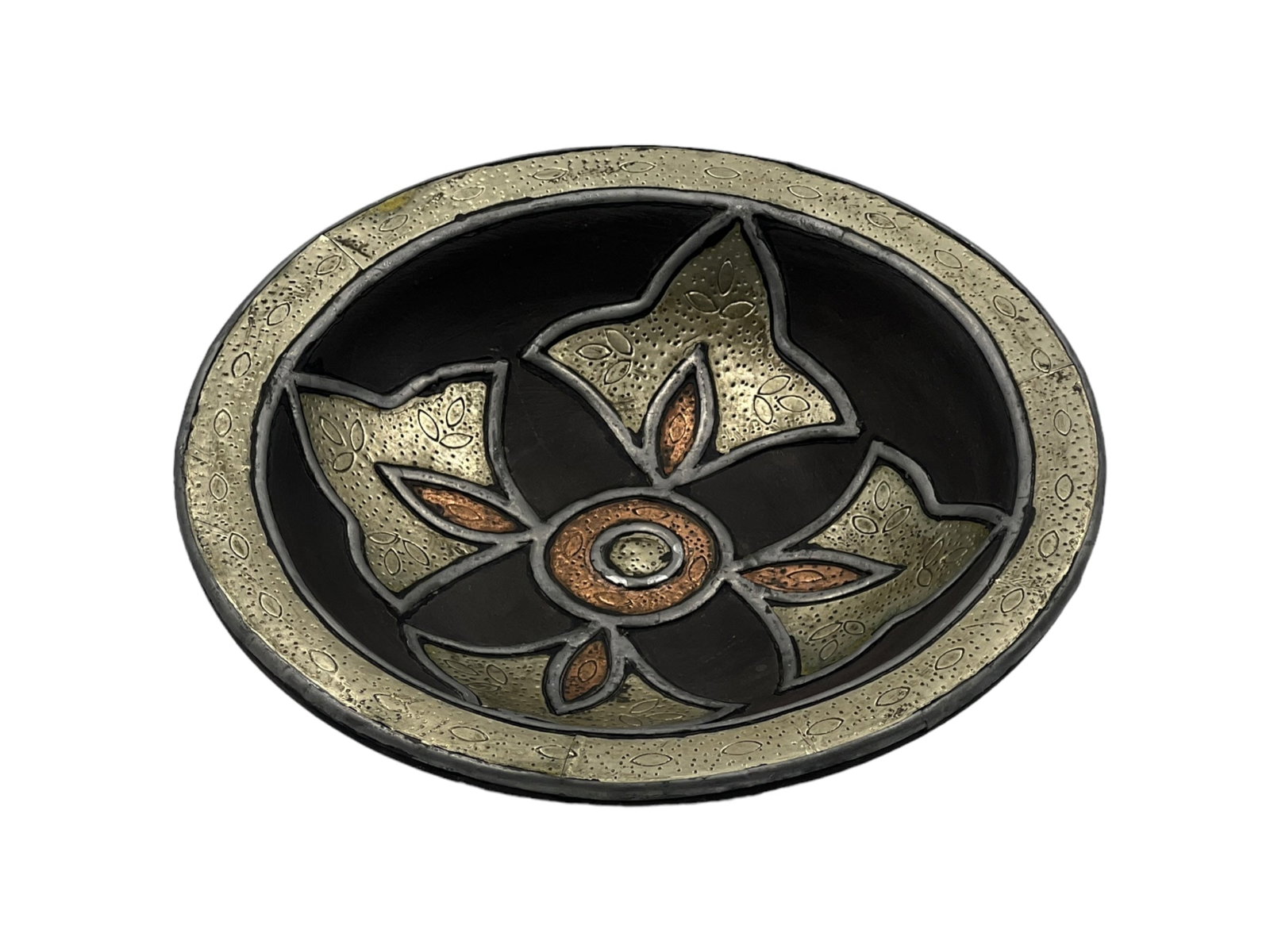Handcrafted Copper-Tone Clay Pottery Plate – Natural Pigments - 3