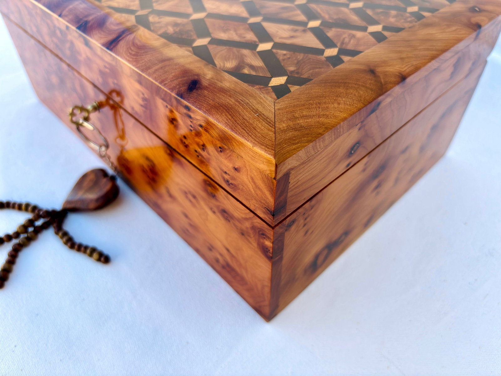 Lockable Inlaid Thuya Burl Wood Jewelry Box – 12 × 8" - 7