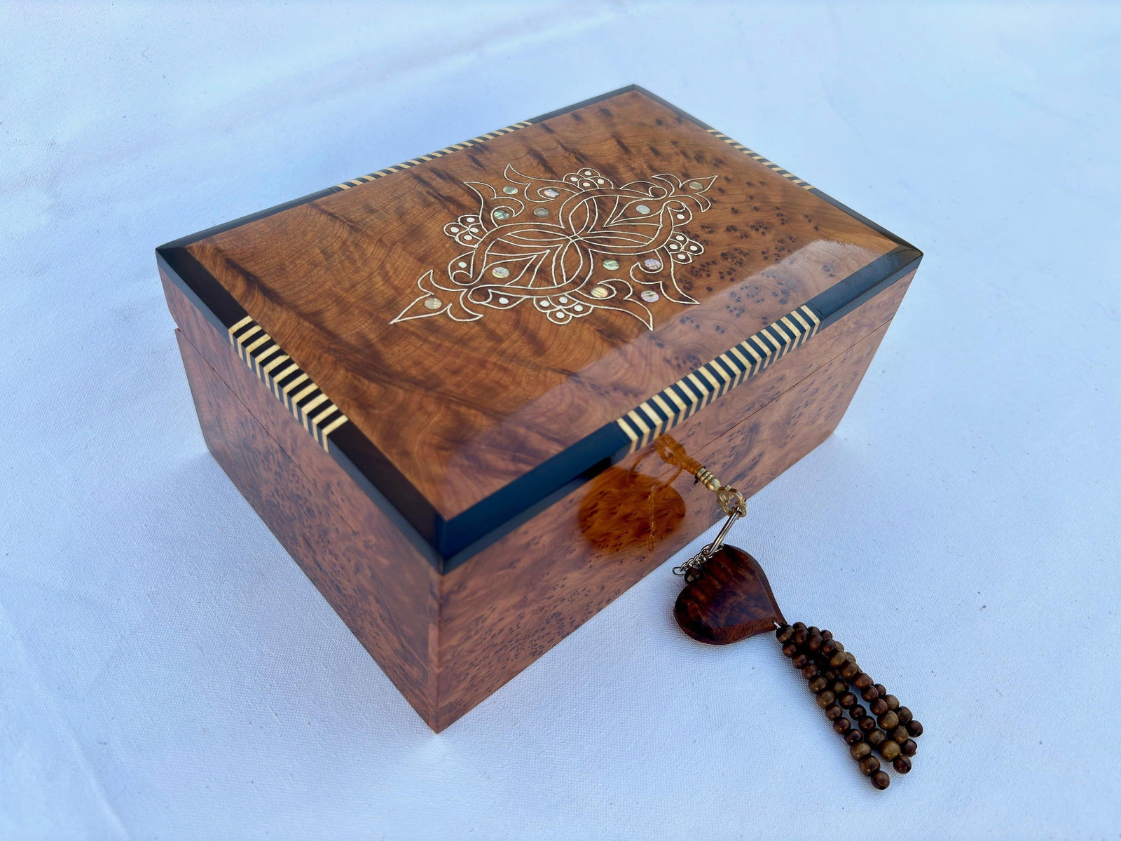 Lockable Thuya Burl Wood Jewelry Box – 9 × 6" - 6