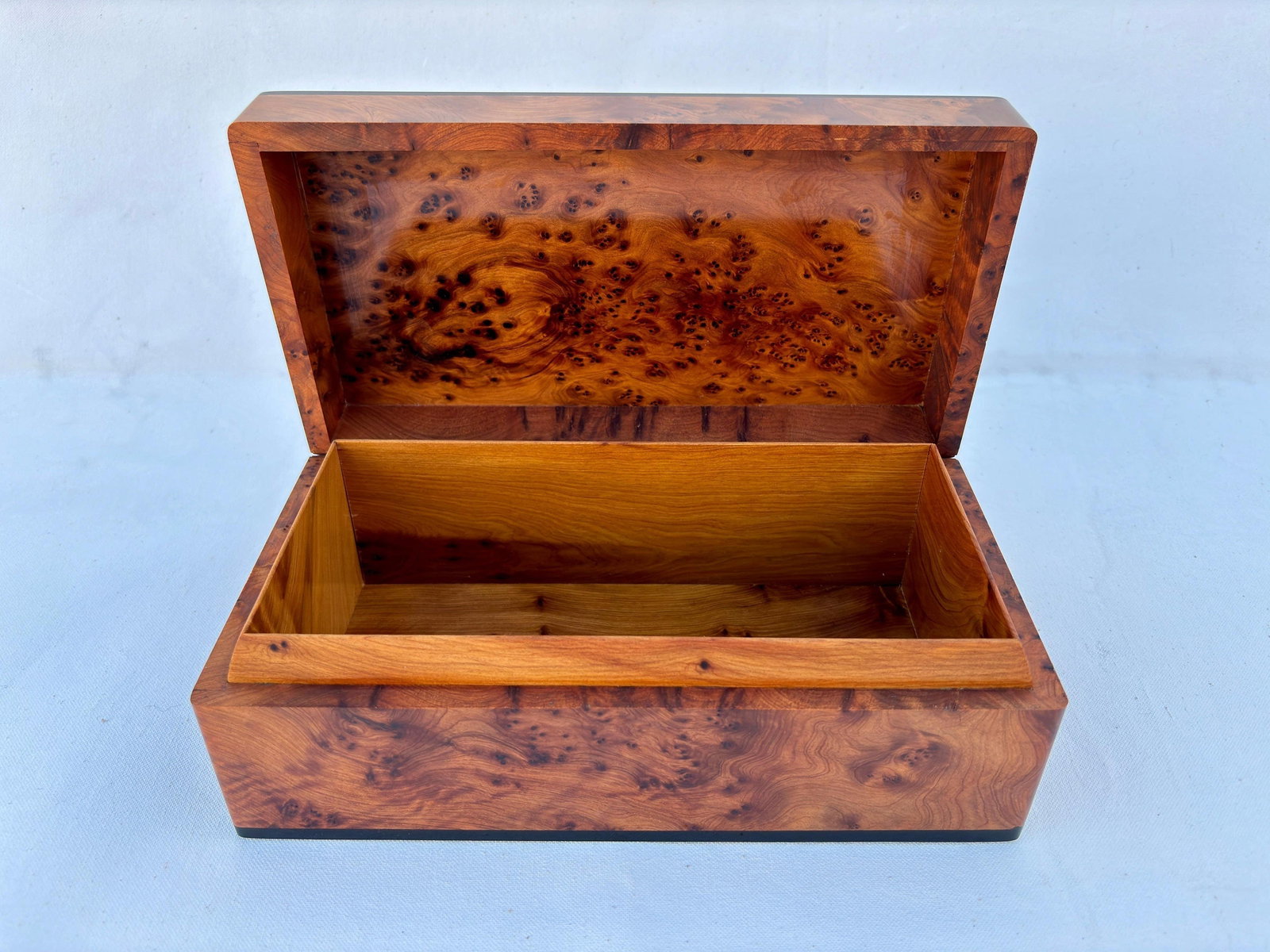 Lockable Thuya Burl Wood Jewelry Box – 10 × 6" - 6