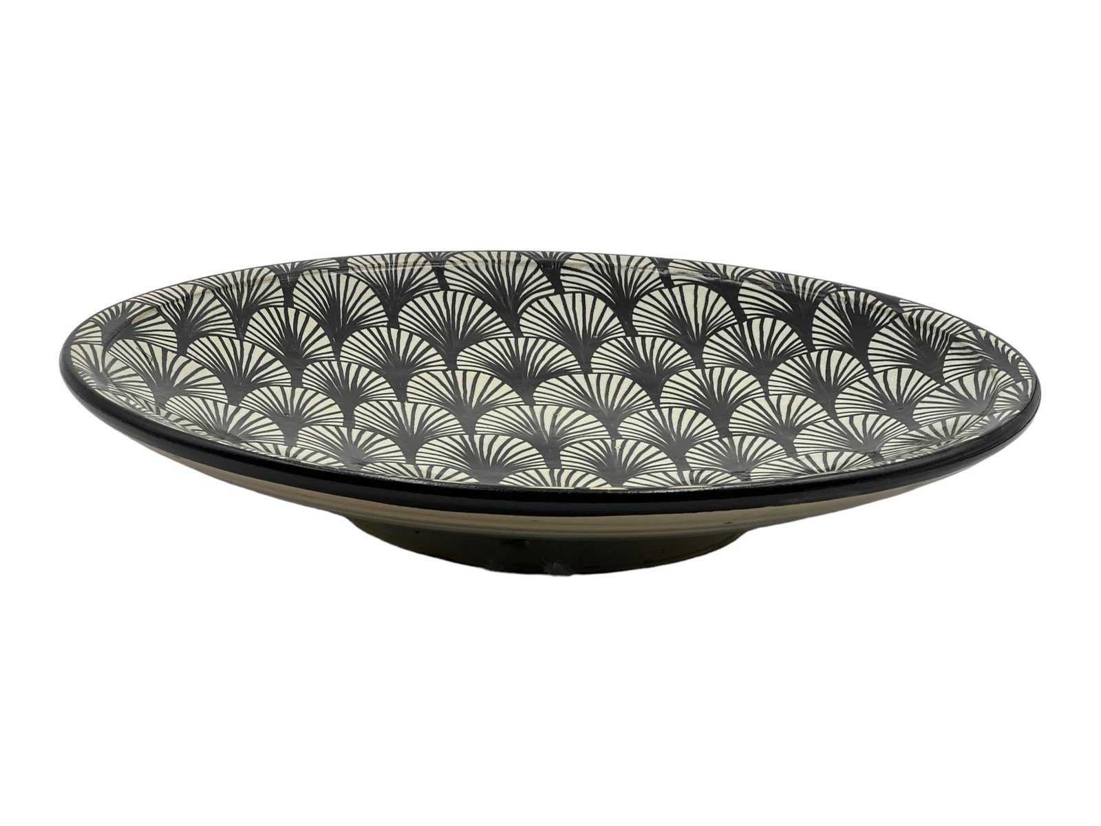 Handcrafted Clay Pottery Plate – Natural Pigments - 2
