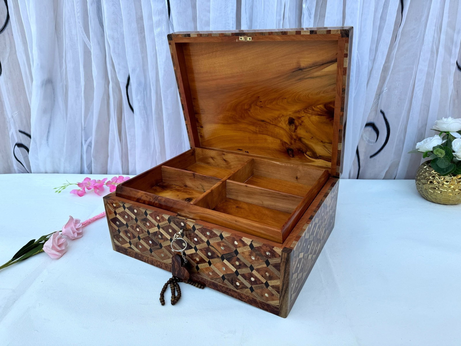 Lockable Thuya Burl Wood Jewelry Box – 10 × 7" - 4