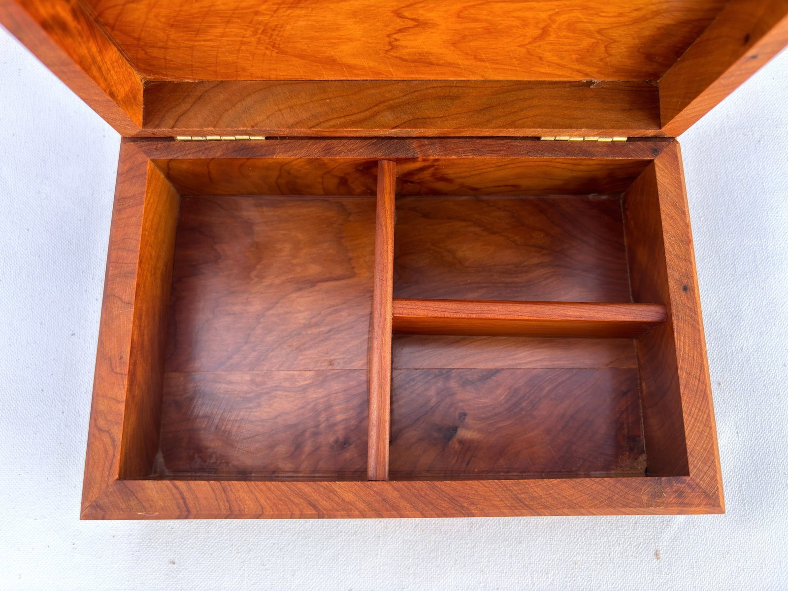 Lockable Thuya Burl Wood Jewelry Box – 8 × 5" - 8