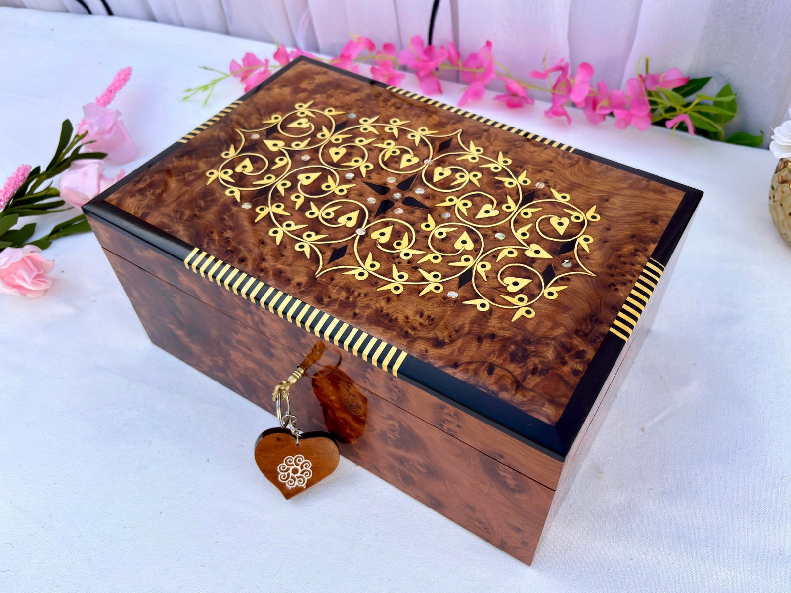 Lockable Thuya Burl Wood Jewelry Box – 12 × 8" - 3
