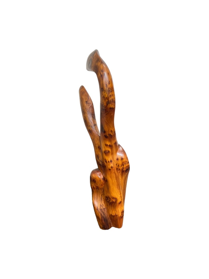 Handcrafted Thuya Wood Decorative Sculpture: Thuya Senrara Sculpture Handcrafted Thuya Thuya Wood Decor – Wood is a carefully crafted piece combining practical function with a distinctive, timeless design. Ideal for personal use, gifting, or a