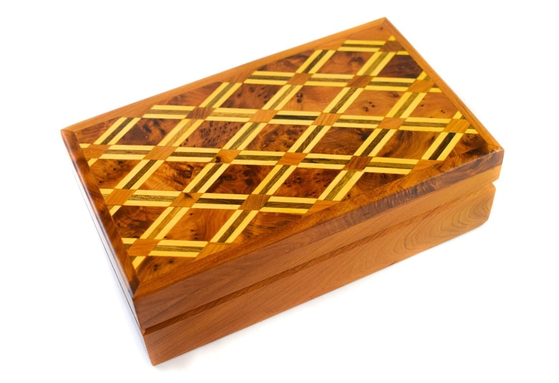 Thuya Burl Wood Jewelry Box – 8" × 4.7" × 2.5" - 2