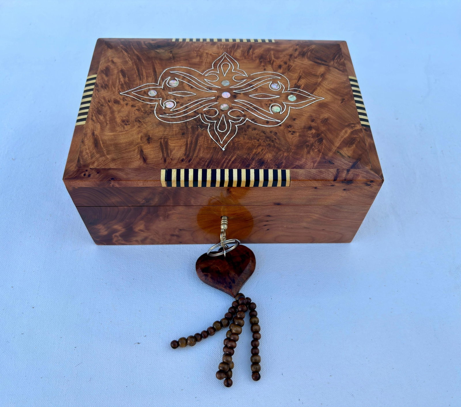 Lockable Thuya Burl Wood Jewelry Box – 8 × 5" - 3