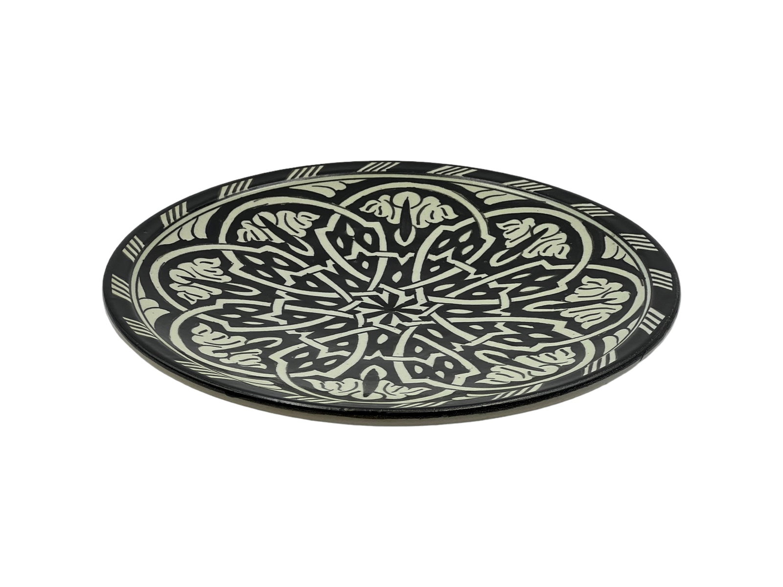 Handcrafted Clay Pottery Plate – Natural Pigments - 2