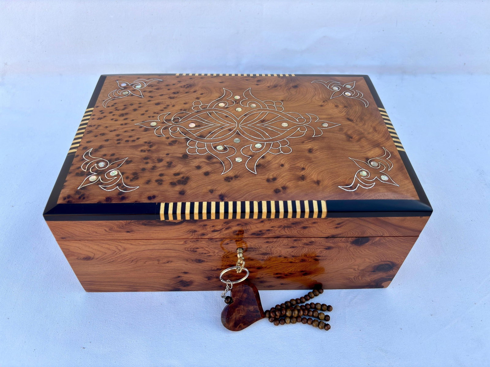 Lockable Thuya Burl Wood Jewelry Box – 12 × 8" - 2
