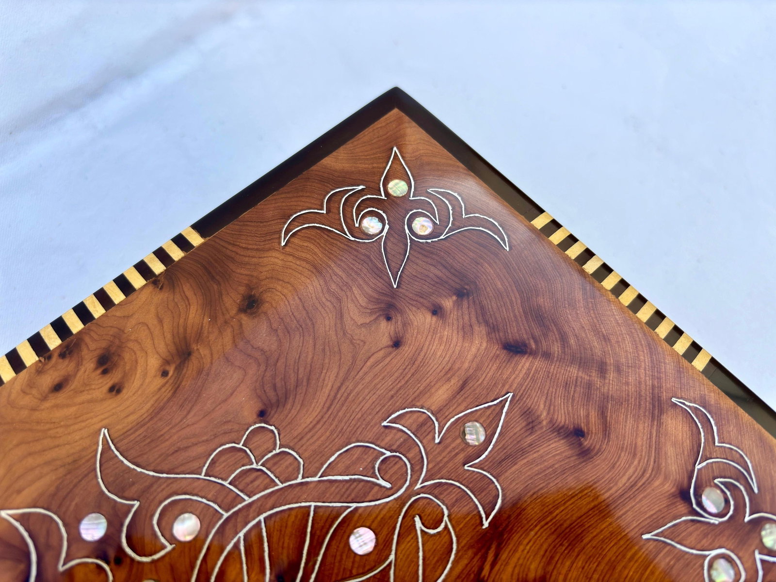Lockable Thuya Burl Wood Jewelry Box – 12 × 8" - 6