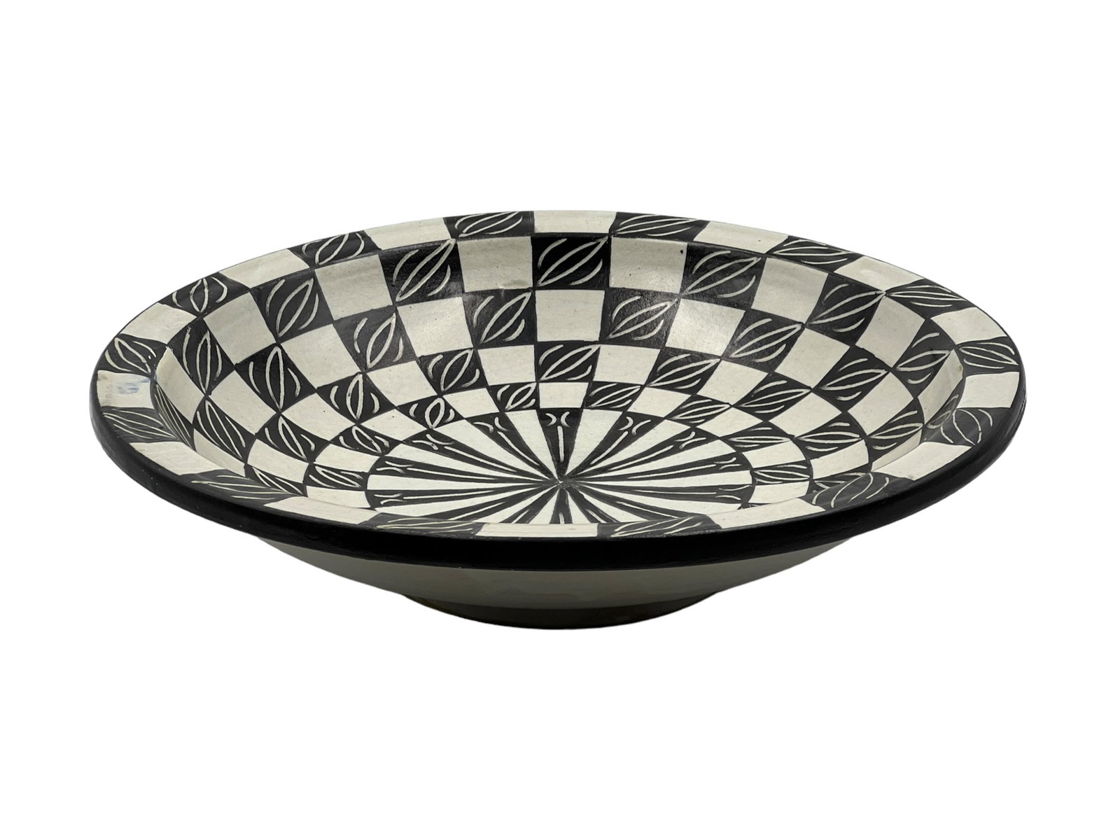 Handcrafted Clay Pottery Plate – Natural Pigments - 2