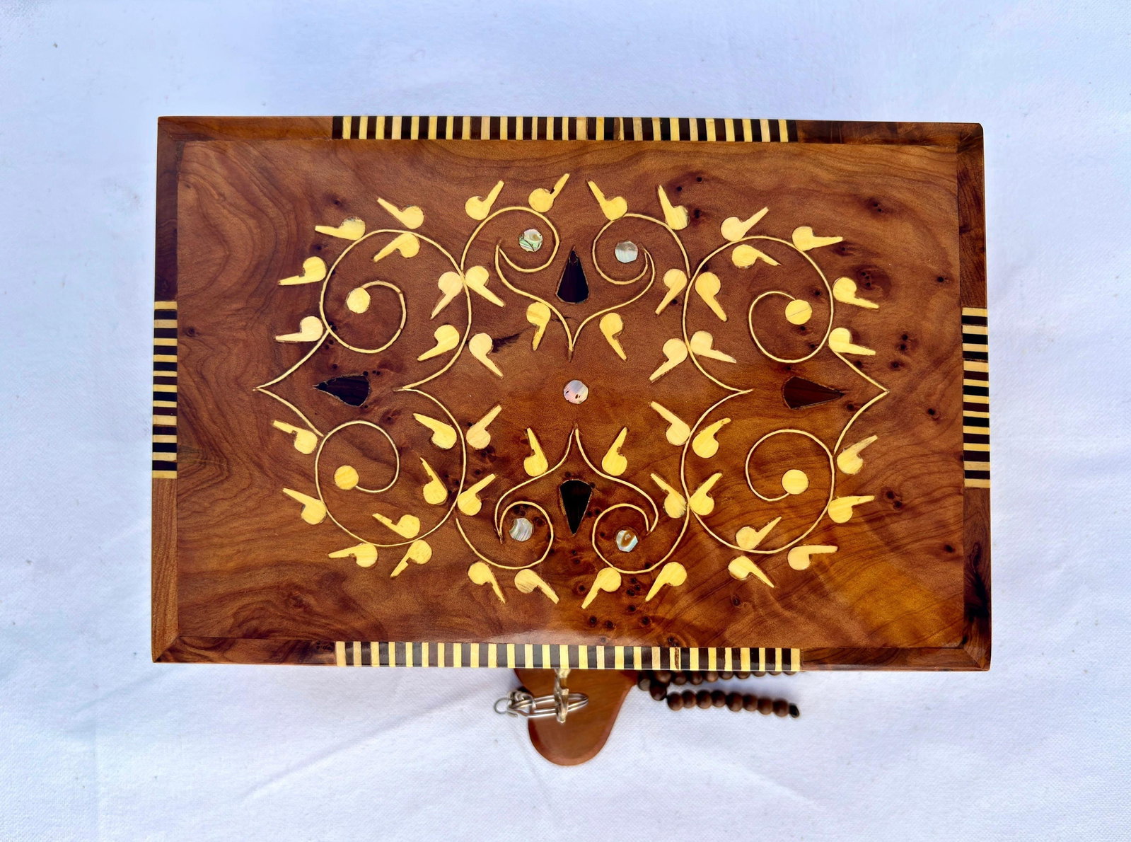 Lockable Thuya Burl Wood Jewelry Box – 8 × 5" - 2
