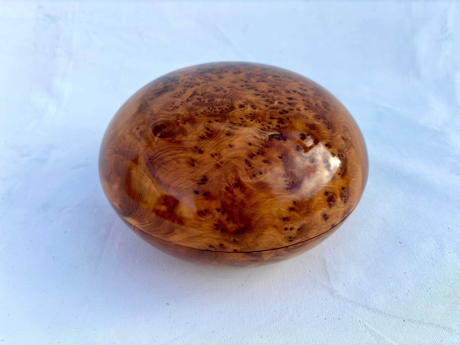 Lockable Inlaid Thuya Burl Wood Jewelry Box – 9 × 9" - 2