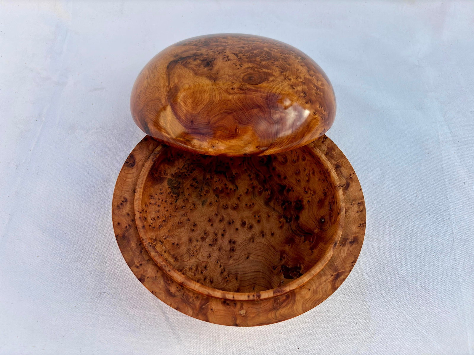 Lockable Inlaid Thuya Burl Wood Jewelry Box – 9 × 9" - 3