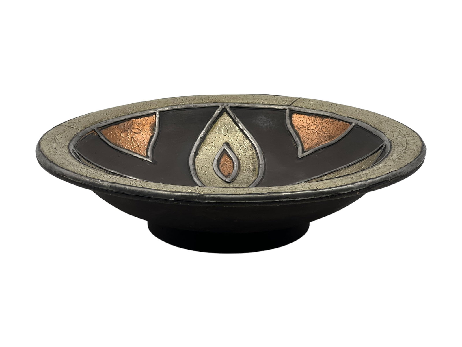 Handcrafted Copper-Tone Clay Pottery Plate – Natural Pigments - 4