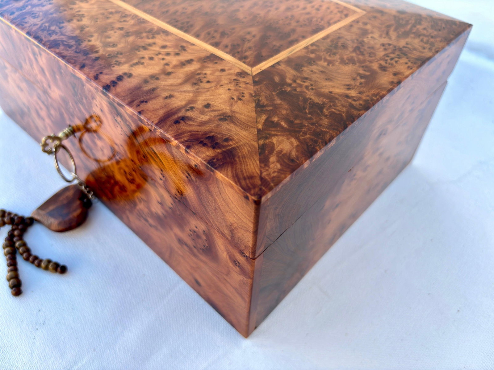 Lockable Thuya Burl Wood Jewelry Box – 12 × 8" - 7