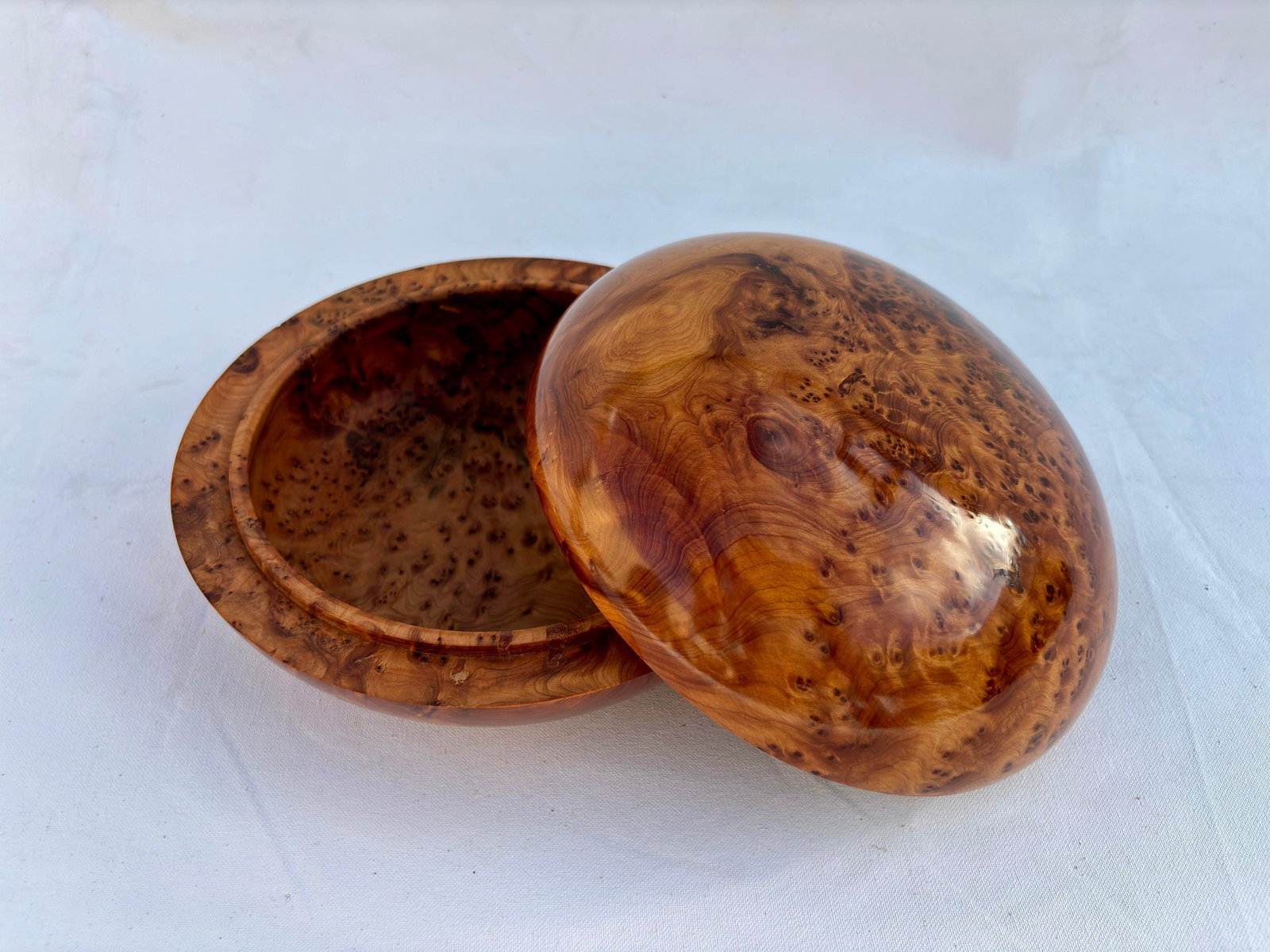 Lockable Thuya Burl Wood Jewelry Box – 9 × 9" - 2