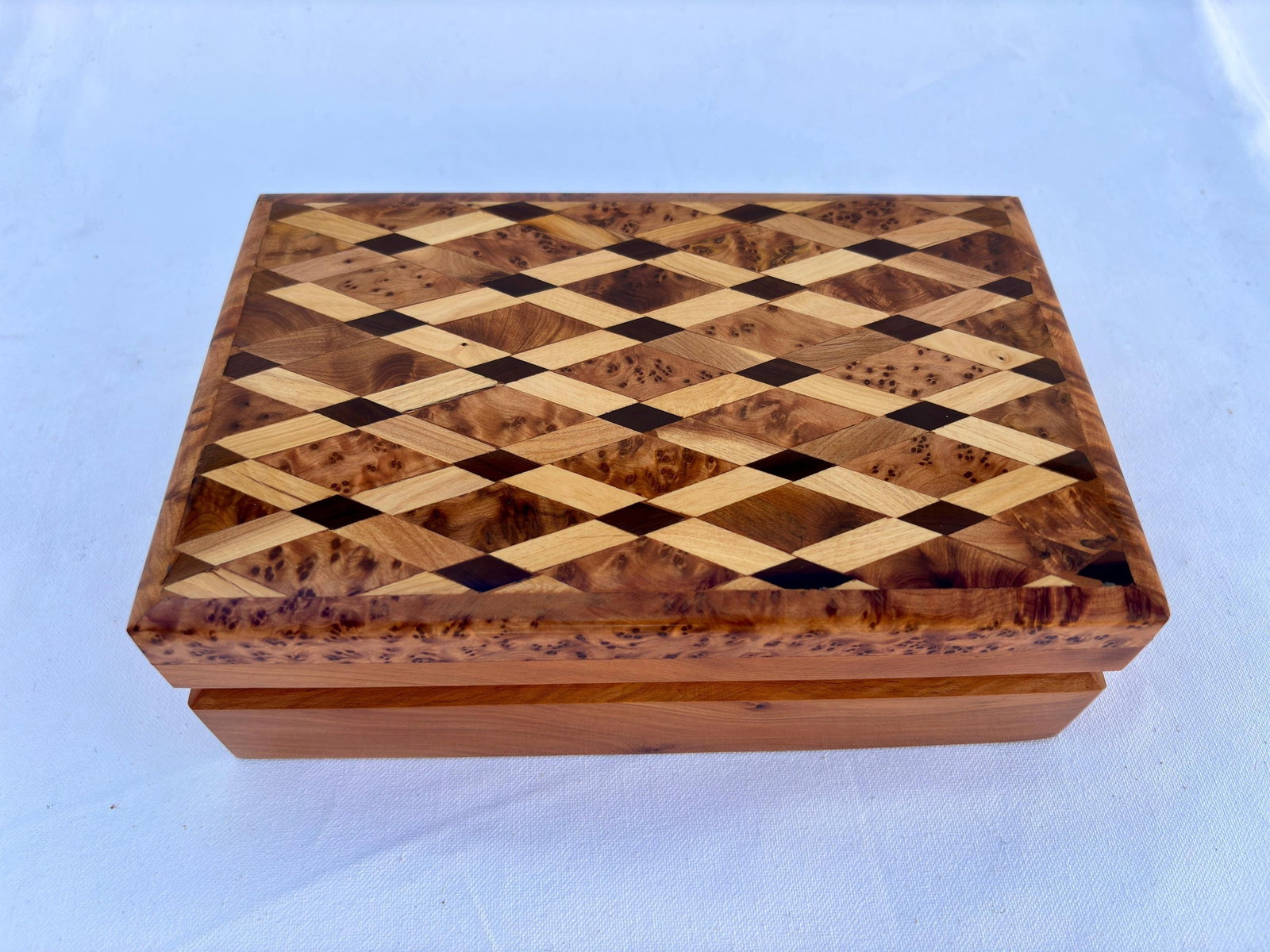 Lockable Inlaid Thuya Burl Wood Jewelry Box – 8 × 5" - 6