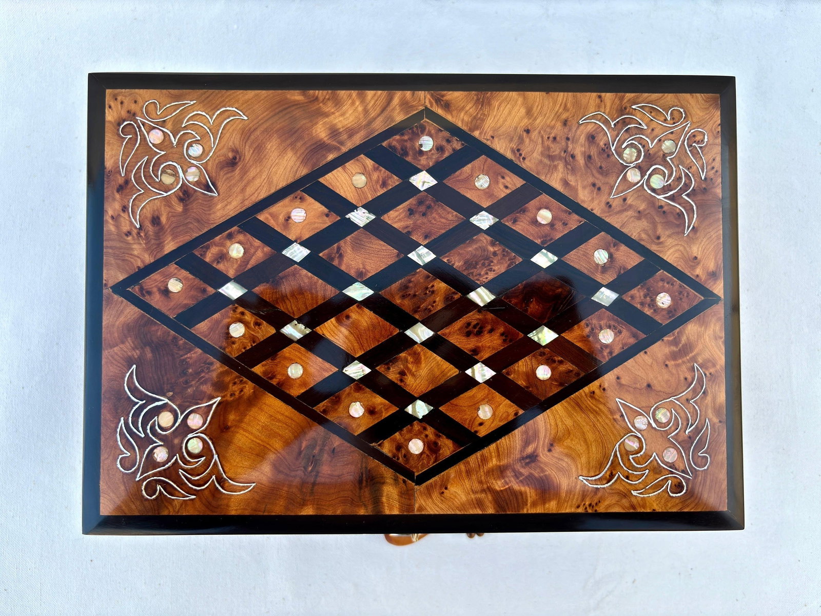 Lockable Thuya Burl Wood Jewelry Box – 10 × 7" - 10