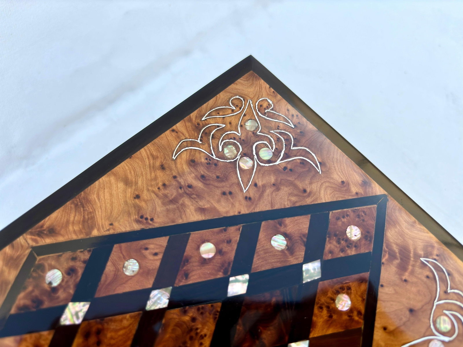 Lockable Thuya Burl Wood Jewelry Box – 10 × 7" - 6