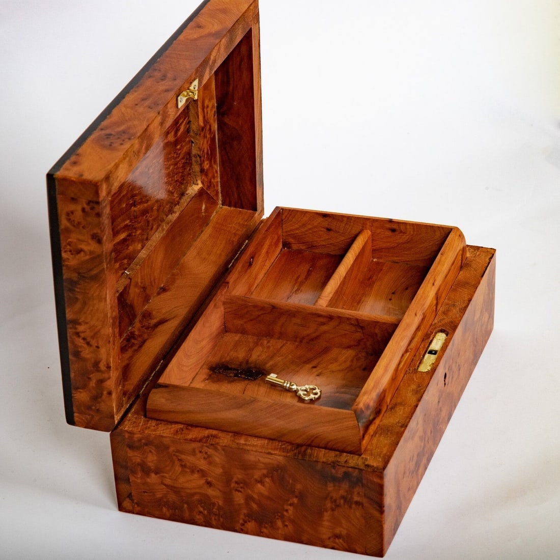 Lockable Thuya Burl Wood Jewelry Box – 8.3" × 5.5" × 3.15" - 8