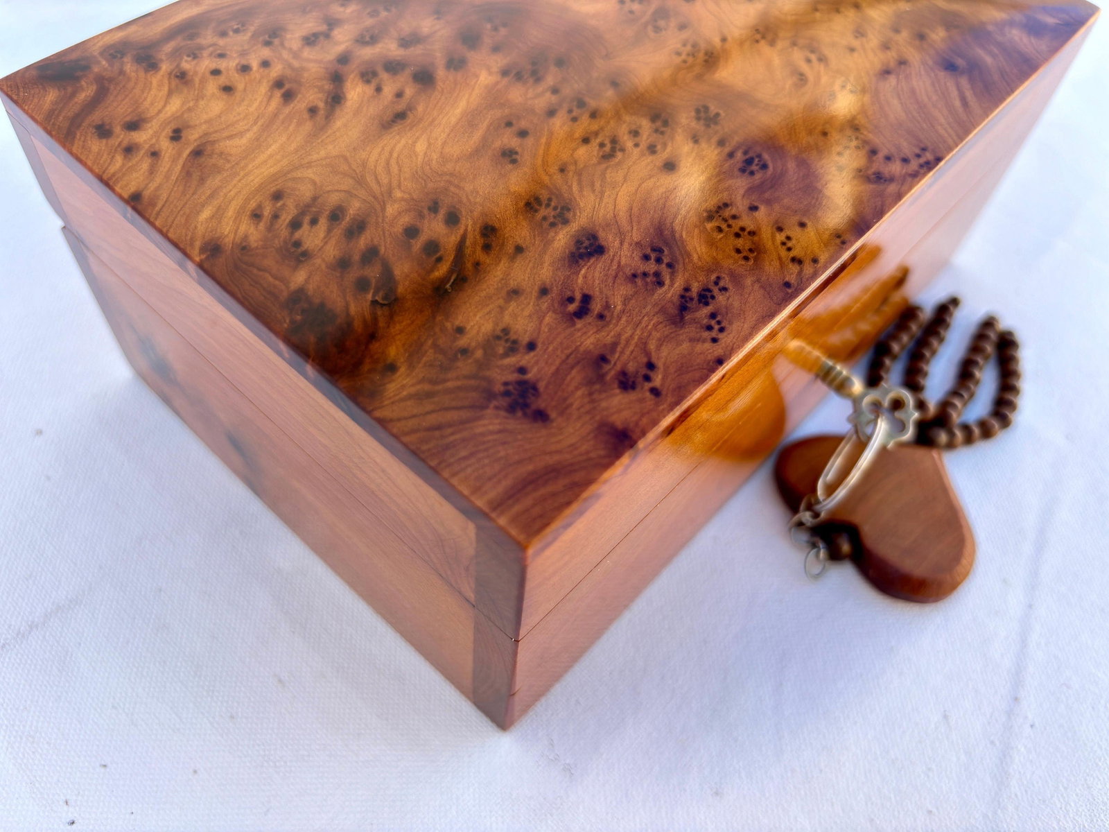 Lockable Thuya Burl Wood Jewelry Box – 7 × 4" - 9
