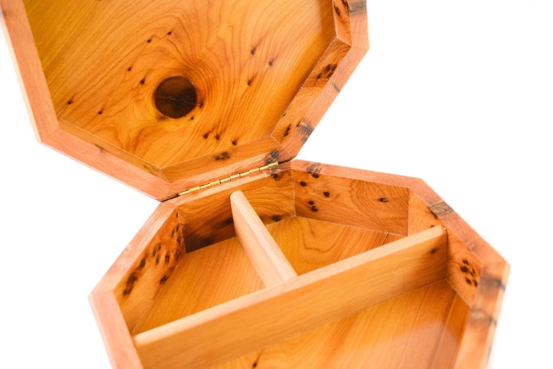 Handcrafted Thuya Burl Wood Jewelry Box - 4
