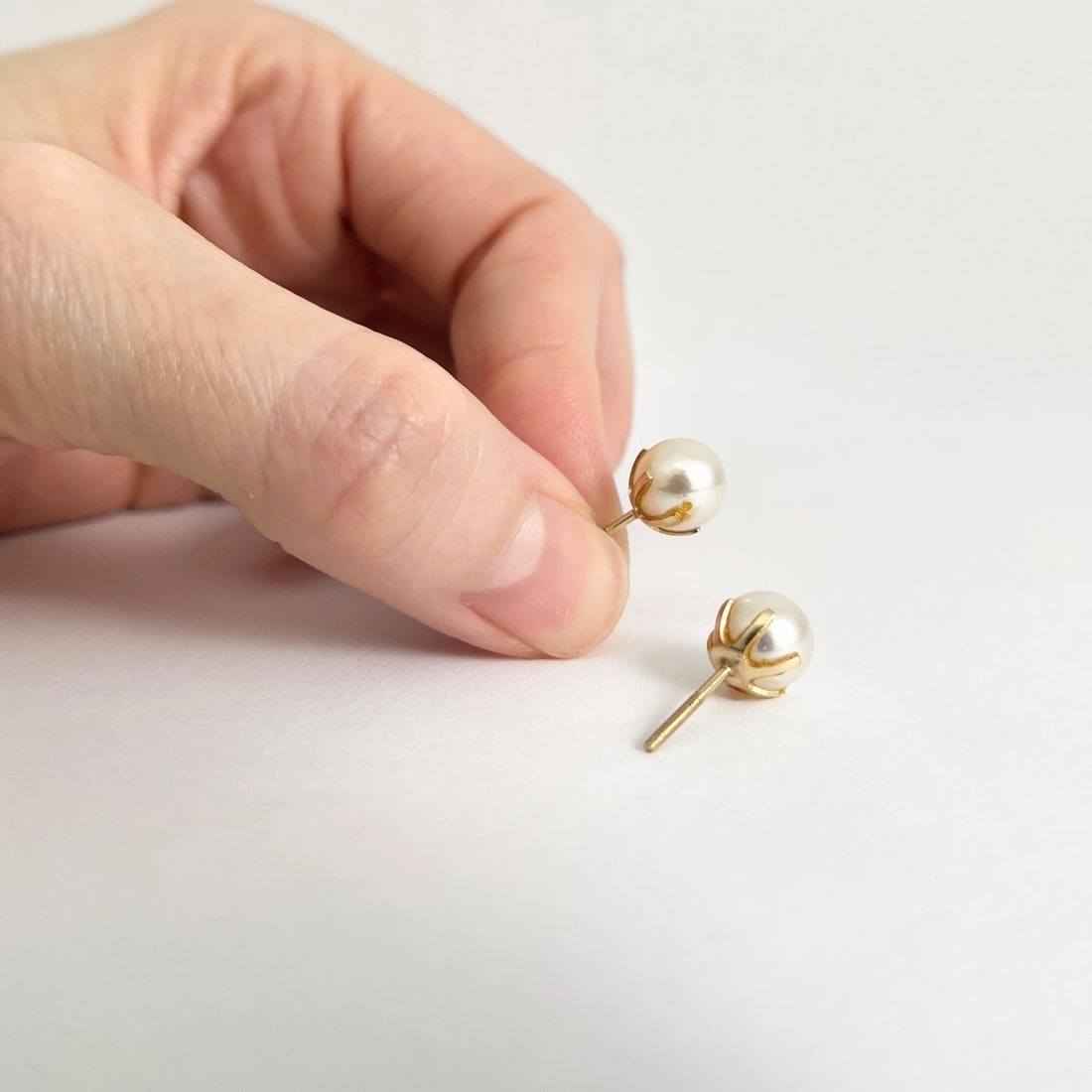 Round Cultured Pearl Stud Earrings 6-Prong Setting 14K Yellow Gold, 8 mm - 3
