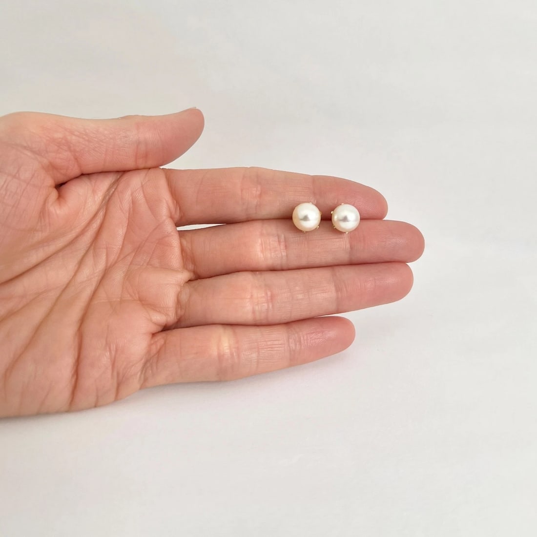 Round Cultured Pearl Stud Earrings 6-Prong Setting 14K Yellow Gold, 8 mm - 4