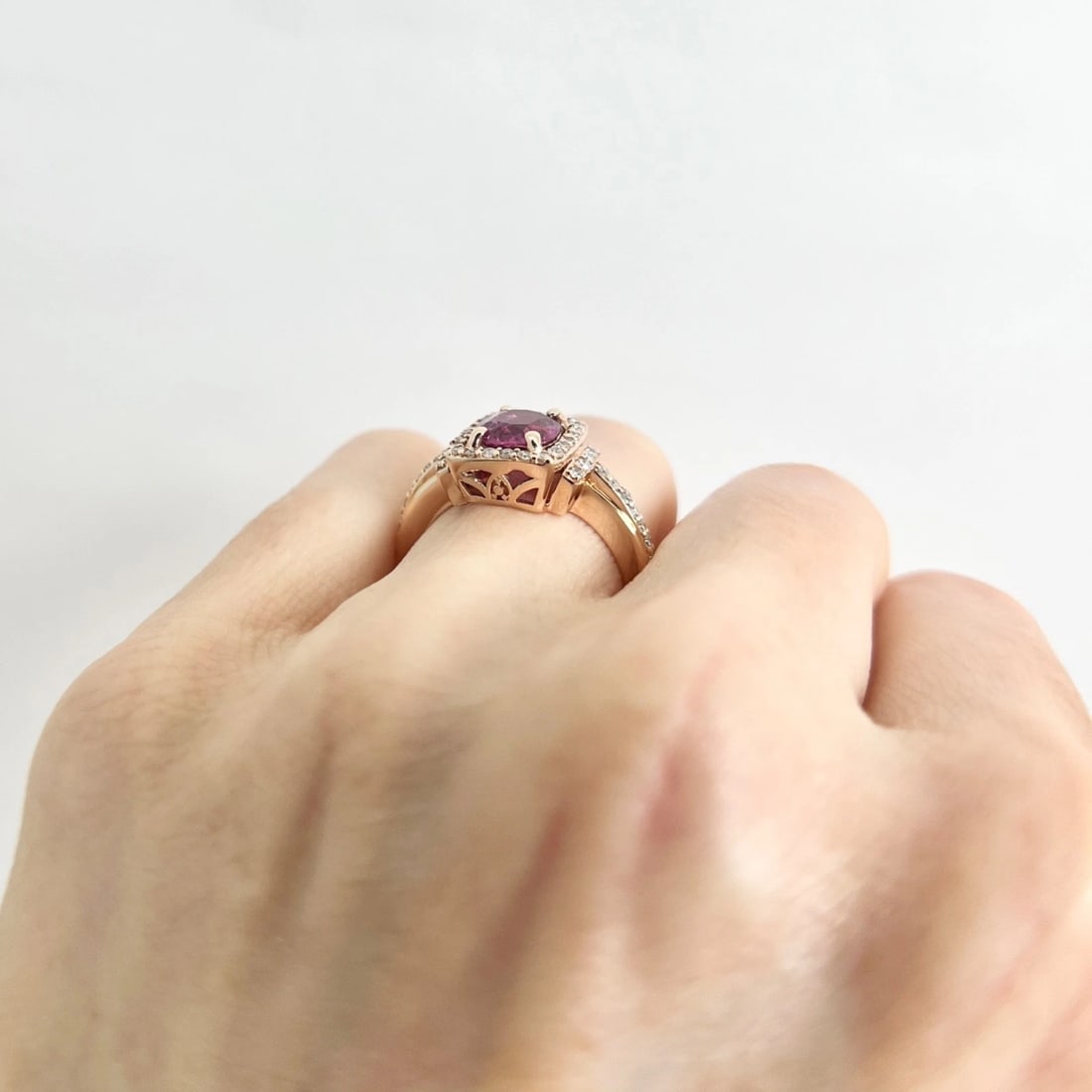 Oval Pink Sapphire Gemstone Diamond Halo Ring 14K Pink Rose Gold 2.08 CTW - 4