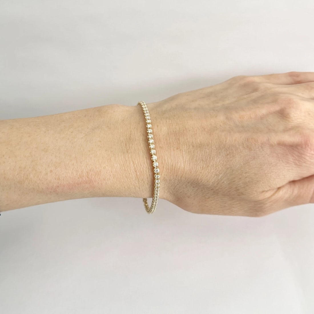Round Diamond Buttercup Tennis Bracelet 14K Yellow Gold, 7 Inches, 1.75 CTW - 3
