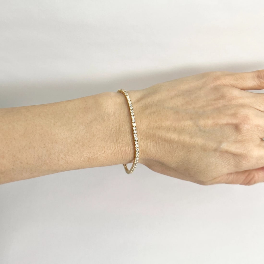 Round Diamond Tennis Bracelet 14K Yellow Gold, 7 Inches, 2.75 CTW - 3