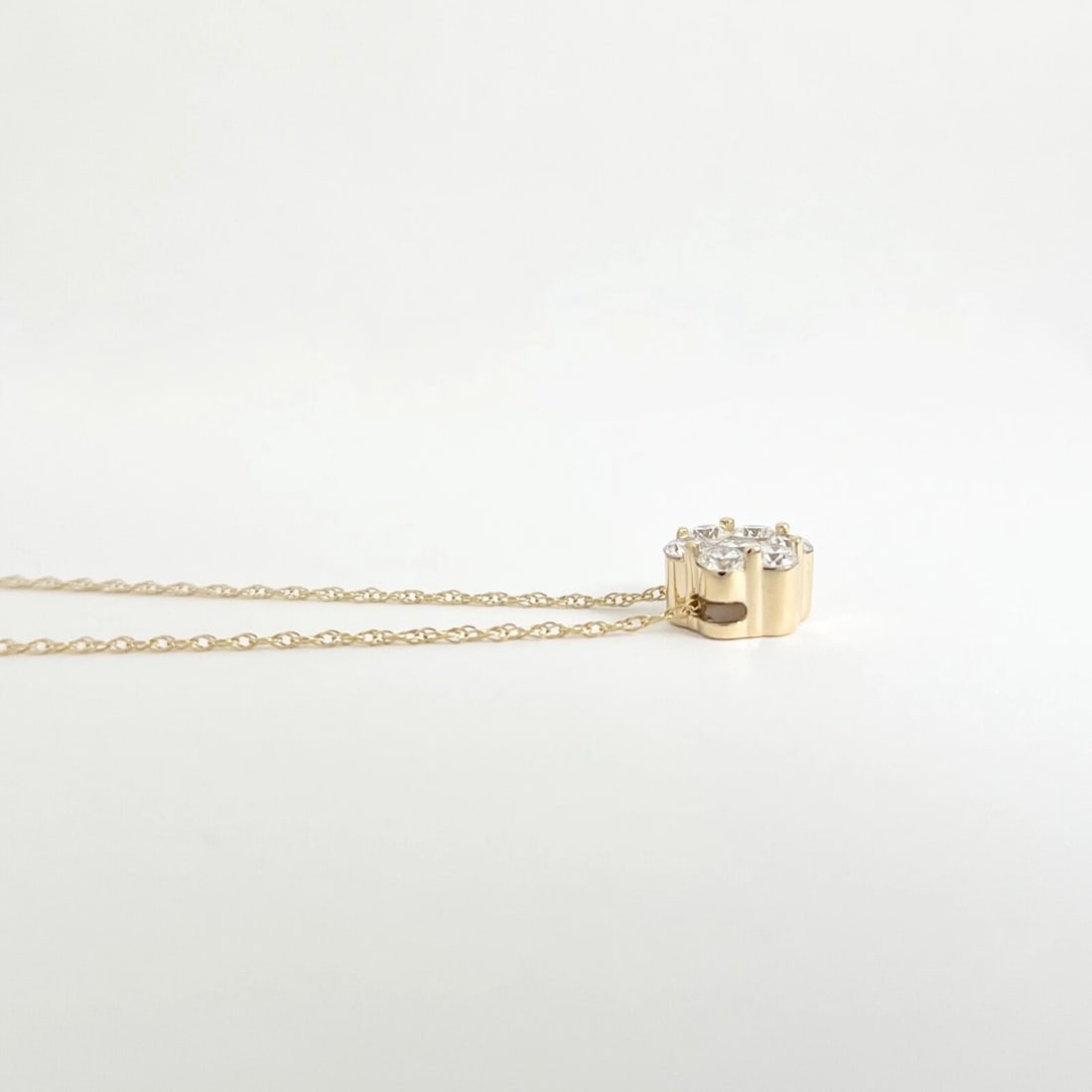 Round Diamond Cluster Pendant Necklace 14K Yellow Gold 1.05 CTW - 5
