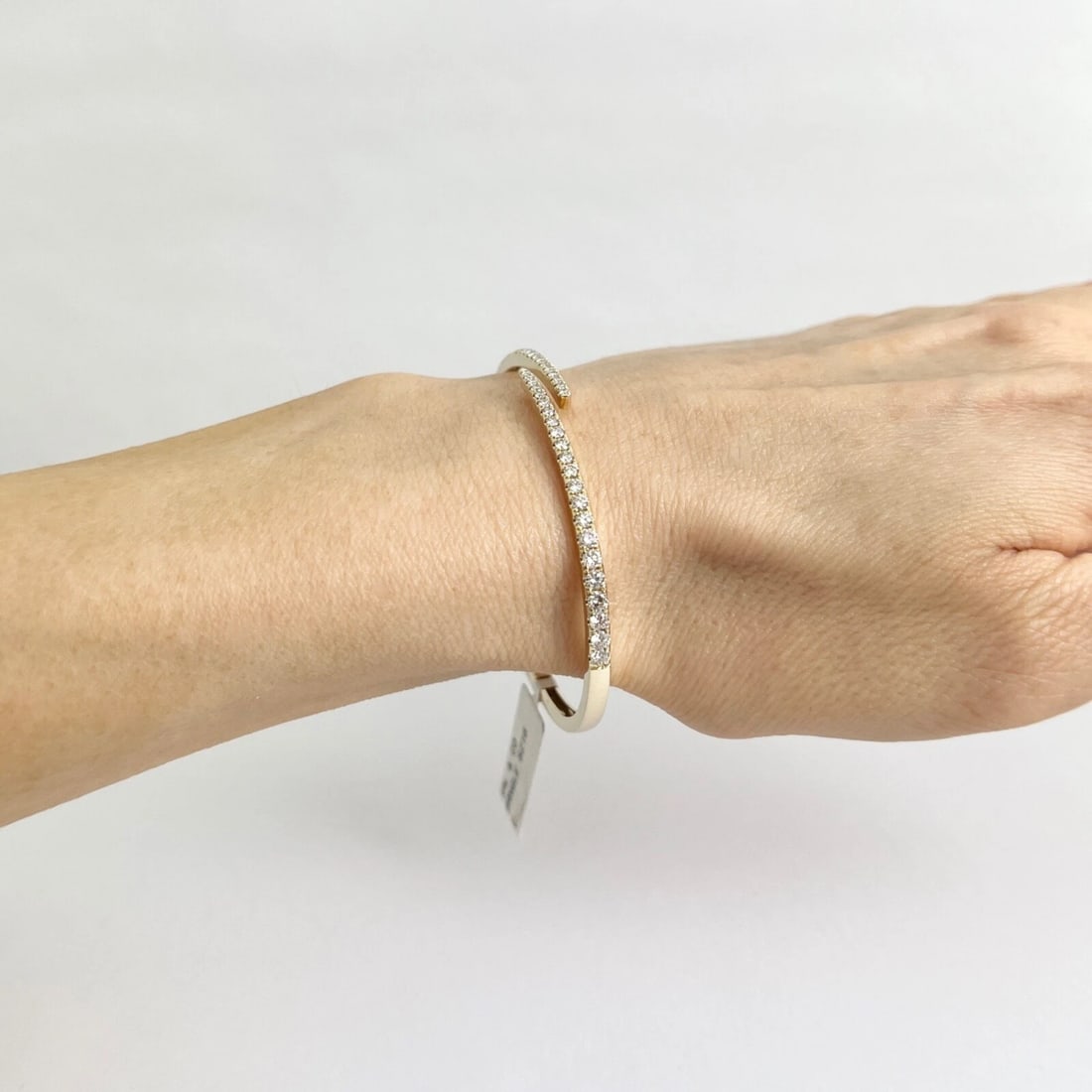 Bypass Claw Diamond Bangle Bracelet 14K Yellow Gold, 1.55 CTW - 4