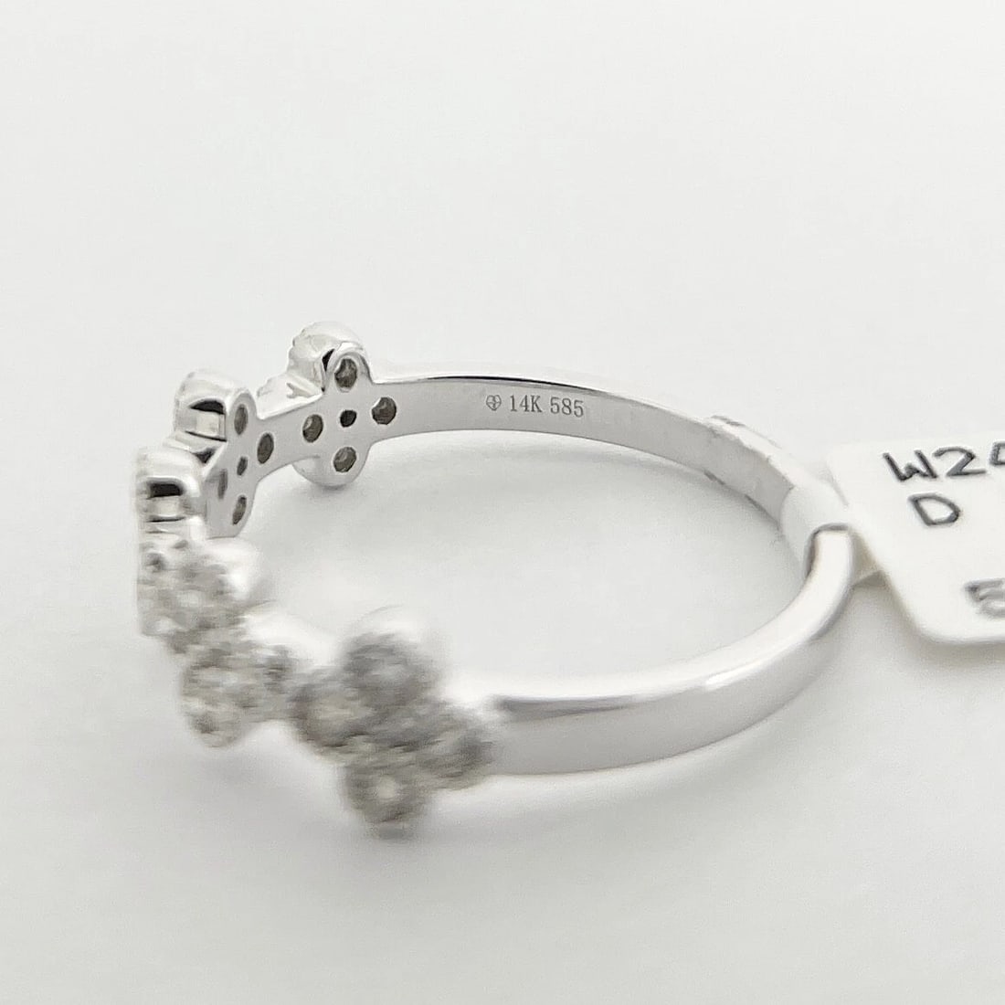 Cluster Diamond Clover Milgrain Statement Ring 14K White Gold, .51 CTW - 8