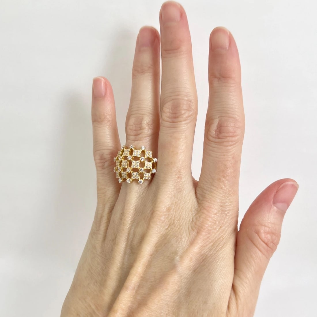 Estate Wide CZ Checkerboard Ring 20K Yellow Gold, 6.51 Grams - 2