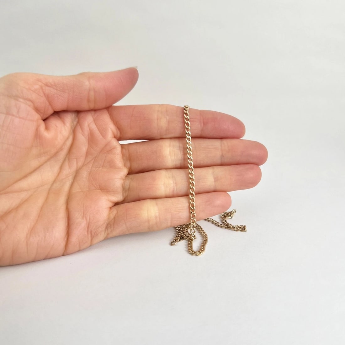 Curb Cuban Chain Necklace 14K Yellow Gold, 16.75 Inches, 2.5 mm, 6.40 Grams - 3