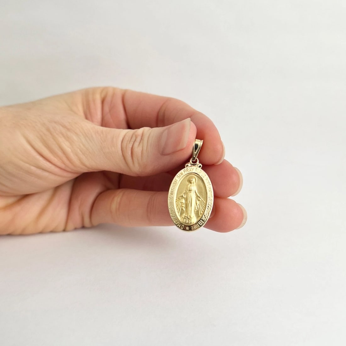 Miraculous Medal Mary Conceived Without Sin Pendant 14K Yellow Gold, 3.16 Grams - 3