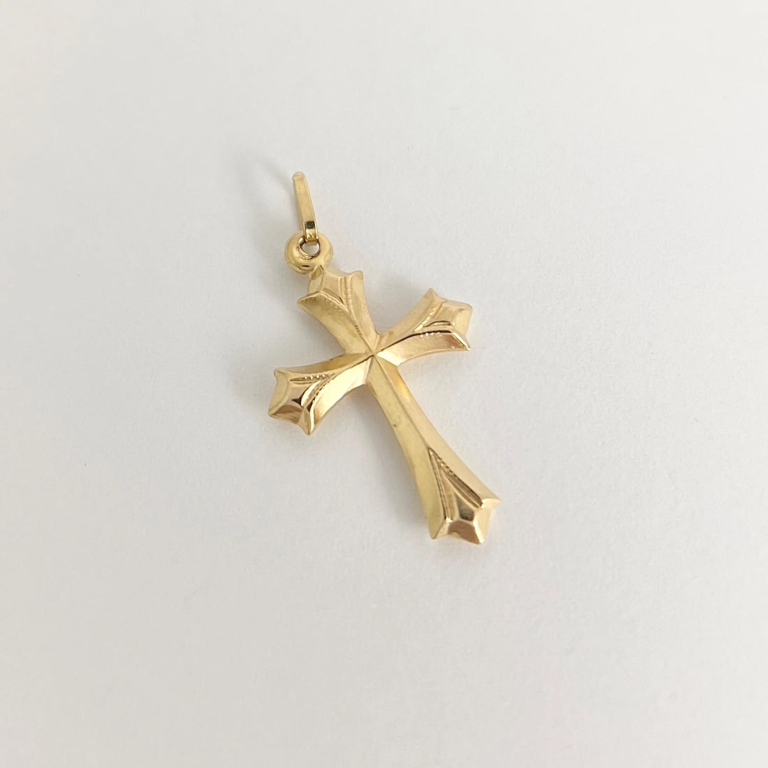 Flared Cross Religious Pendant Charm 18K Yellow Gold, 1.70 Grams - 4
