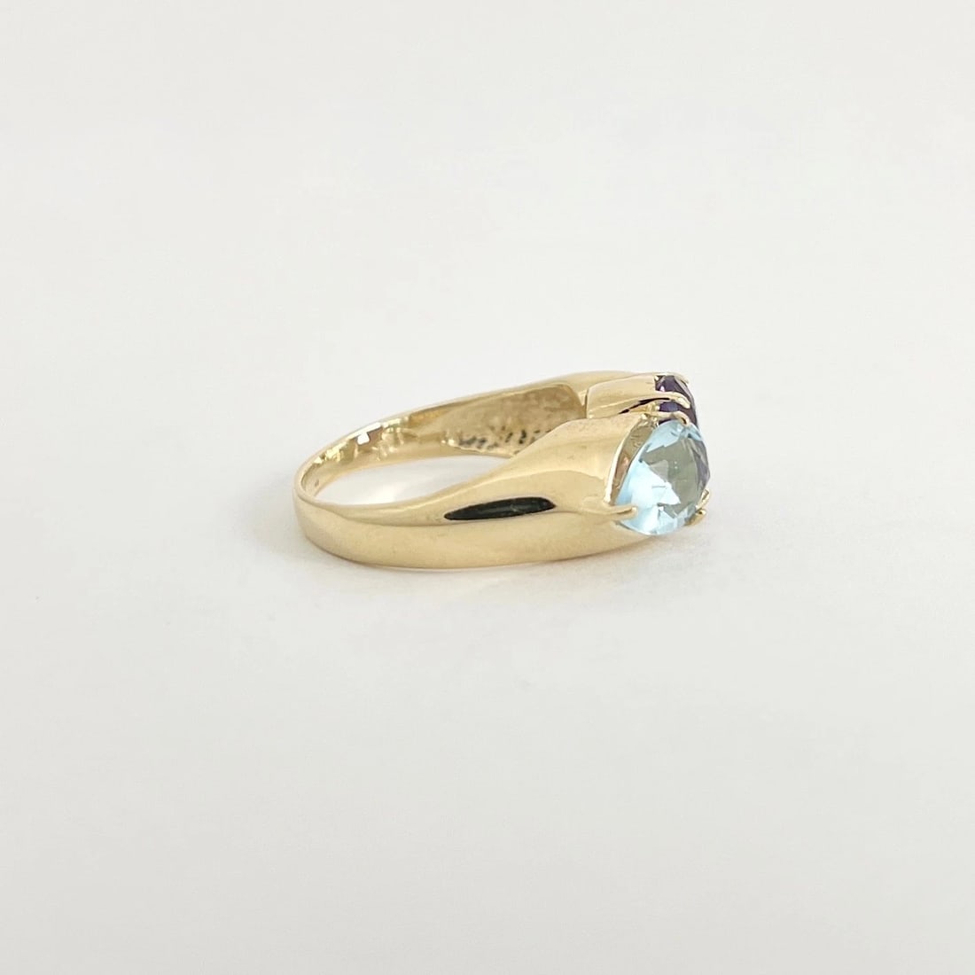 3-Stone Purple Amethyst Blue Topaz Statement Ring 14K Yellow Gold, 5.64 Grams - 5